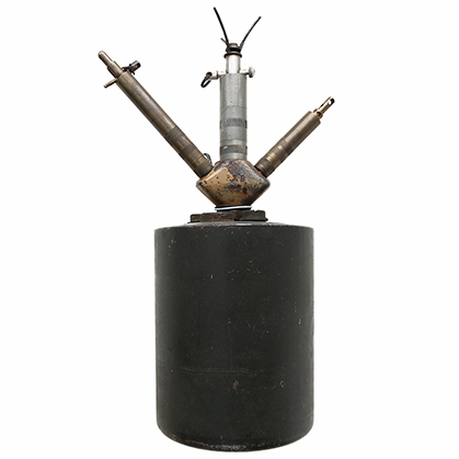 Противопехотная выпрыгивающая осколочная мина кругового поражения времен Второй мировой войны SMi-35 или Sprengmine.