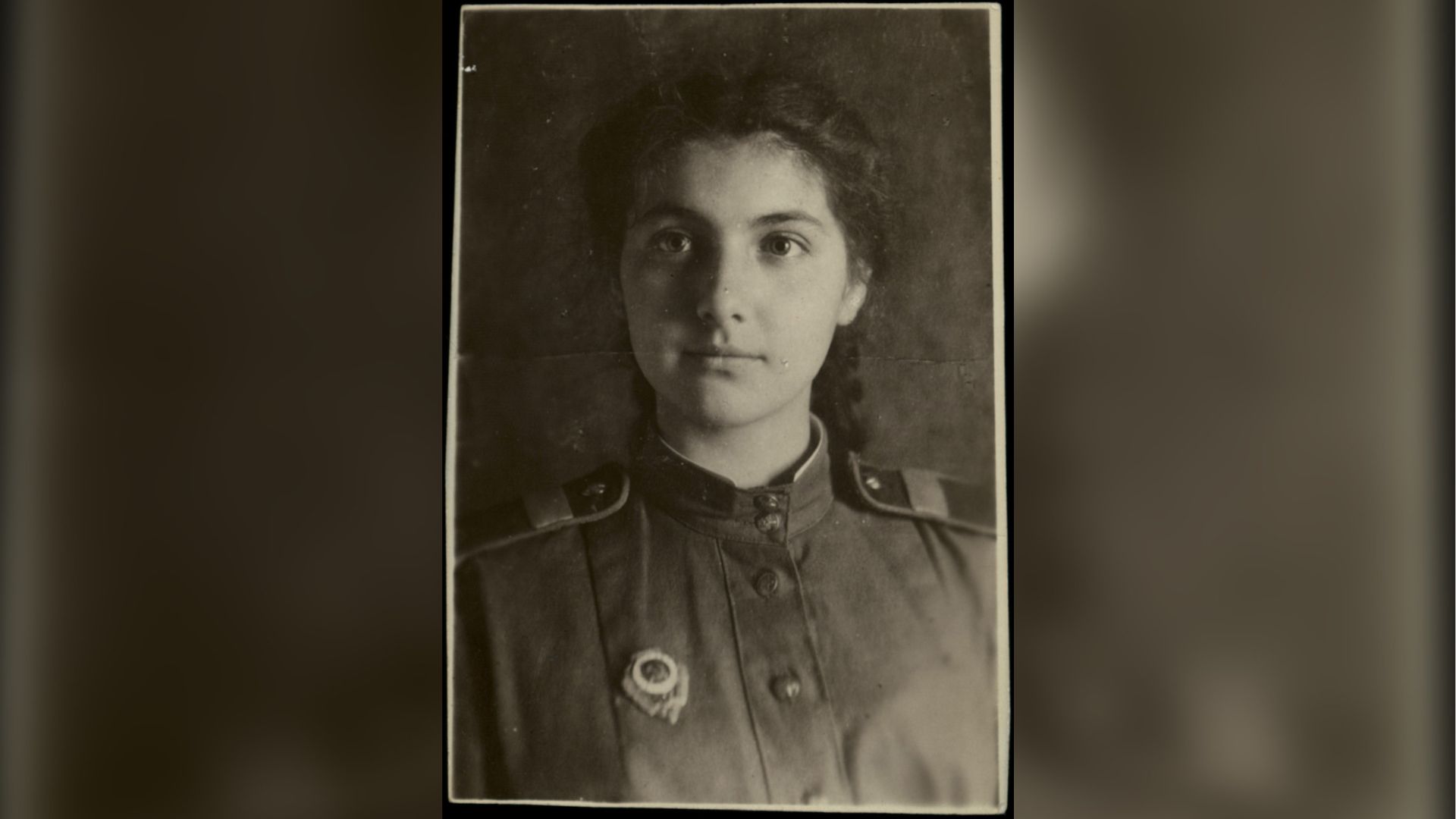 Десятиклассница с боевыми наградами