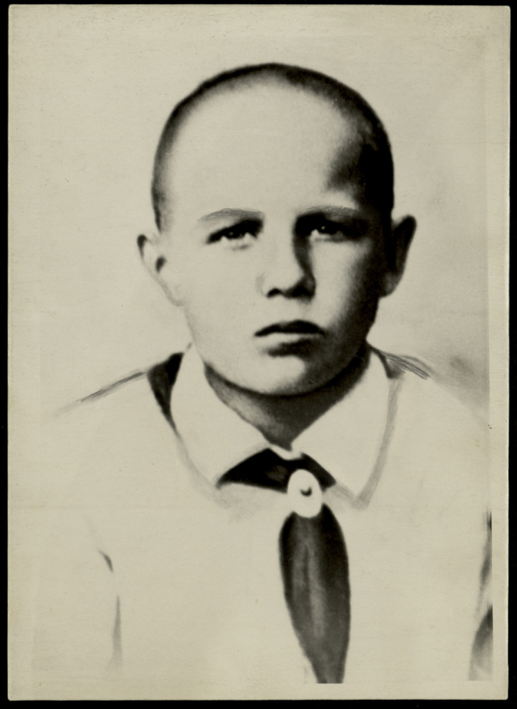 Фотопортрет Кучерявого Виктора Дмитриевича. Июнь 1941 года.jpg